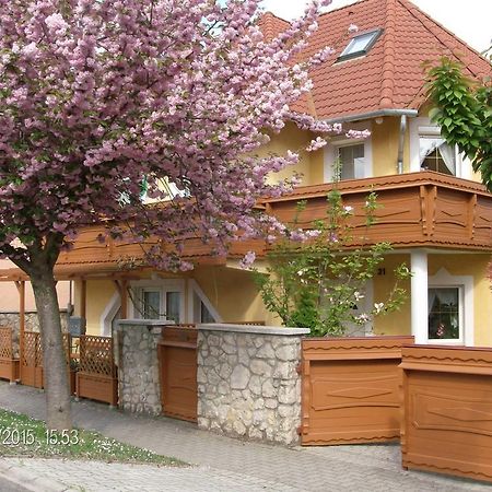 Zsuzsanna Haz Hotell Hévíz Rum bild