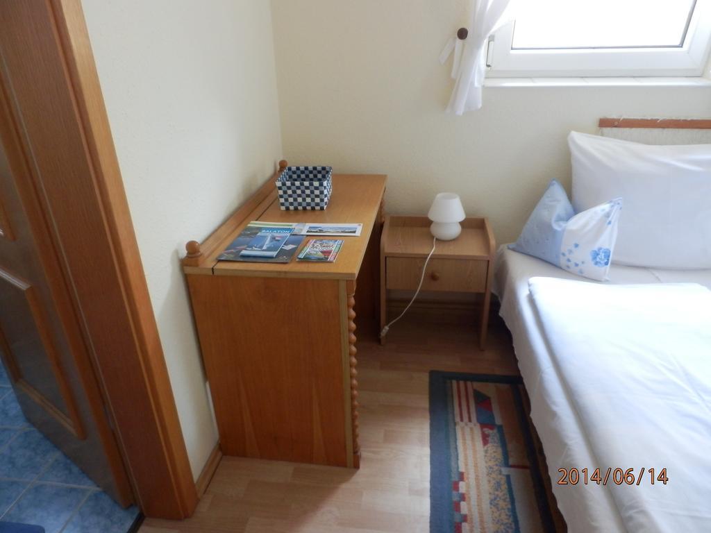 Zsuzsanna Haz Hotell Hévíz Rum bild