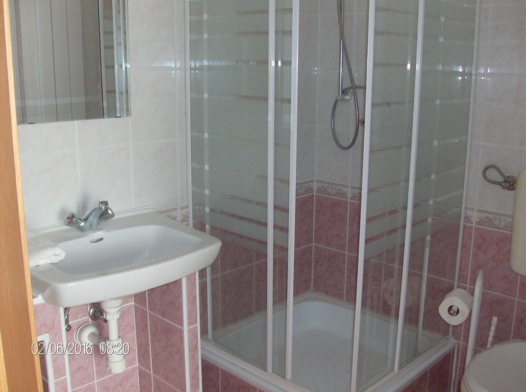 Zsuzsanna Haz Hotell Hévíz Exteriör bild